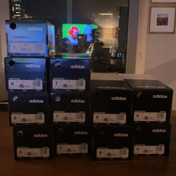 BRAND NEW Adilette Adidas Slide Sandals - Picture 6 of 6